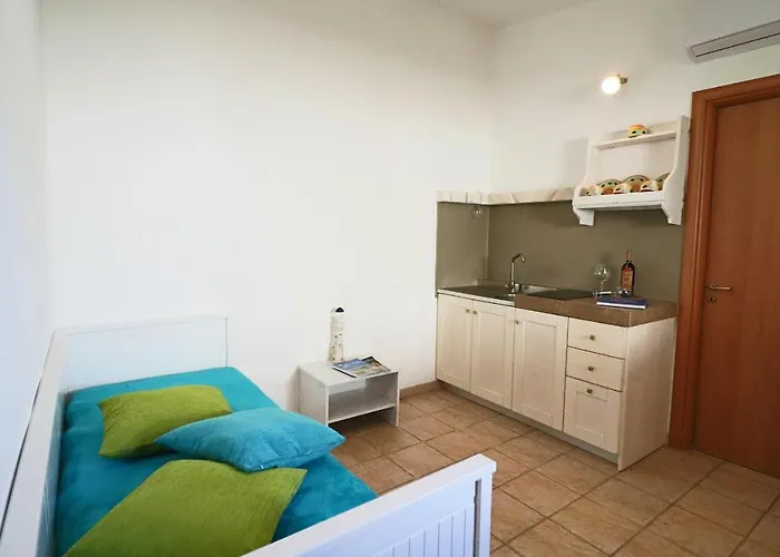 Regina Отранто