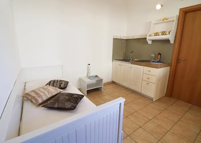 Regina Отранто